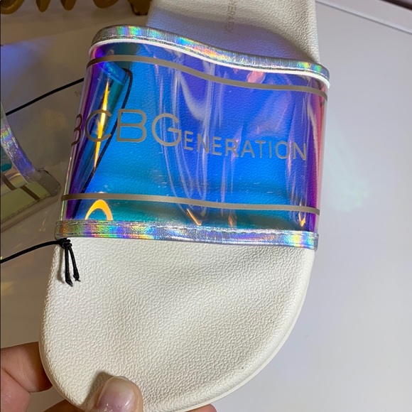 🆕 BCBG ✖️ IRIDESCENT SLIDES SIZE 7 NWT - Picture 3 of 5